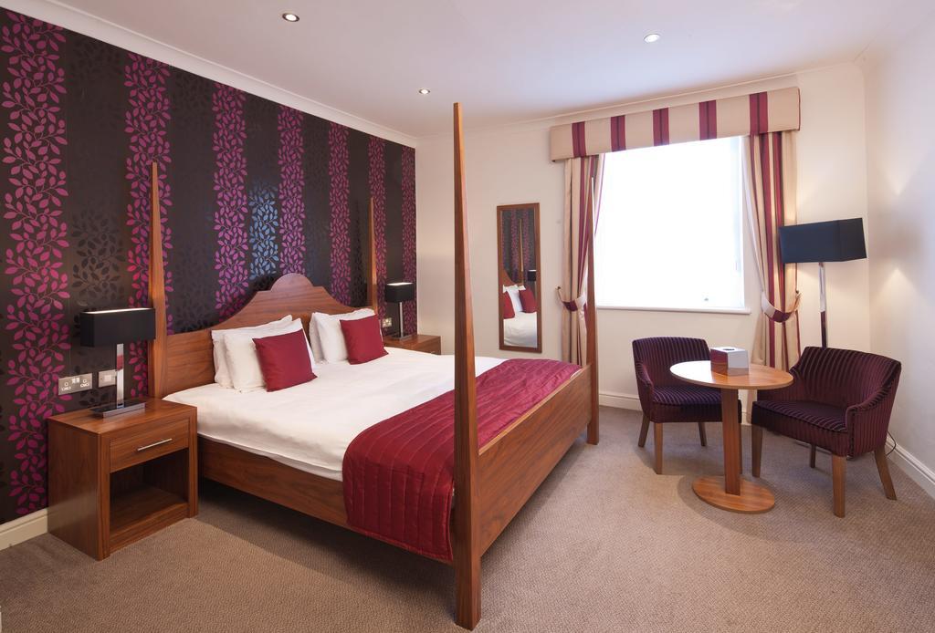 The Boleyn Staines-upon-Thames