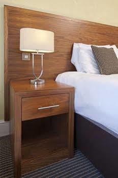 Hotel The Boleyn Staines-upon-Thames