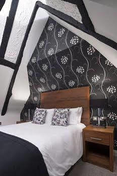 The Boleyn Staines-upon-Thames