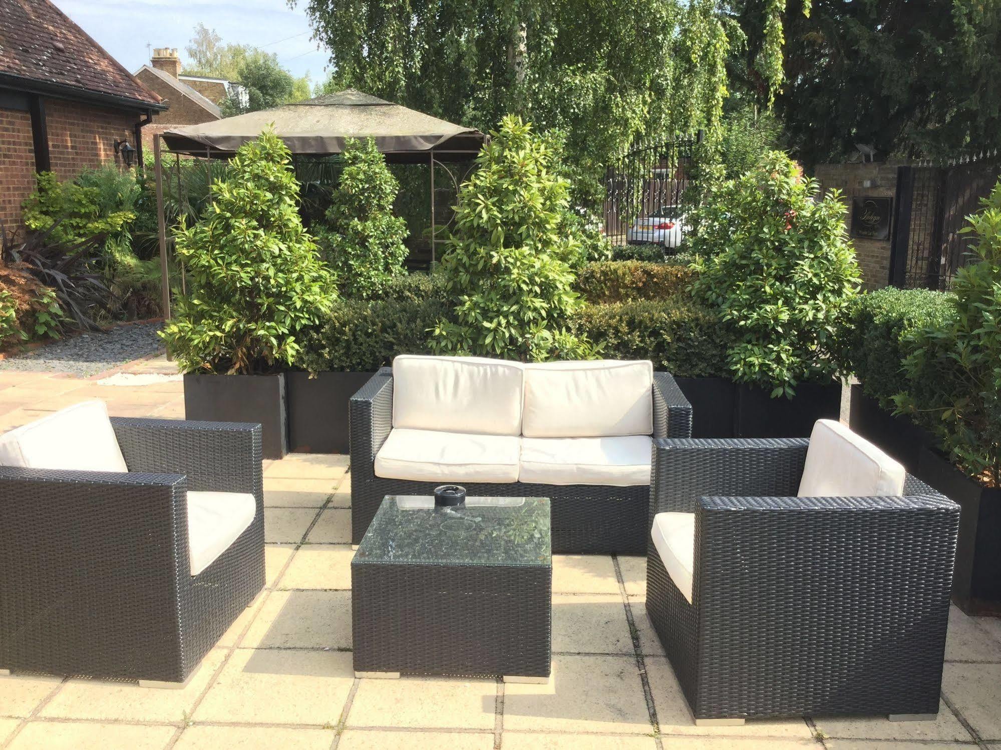 The Boleyn Staines-upon-Thames