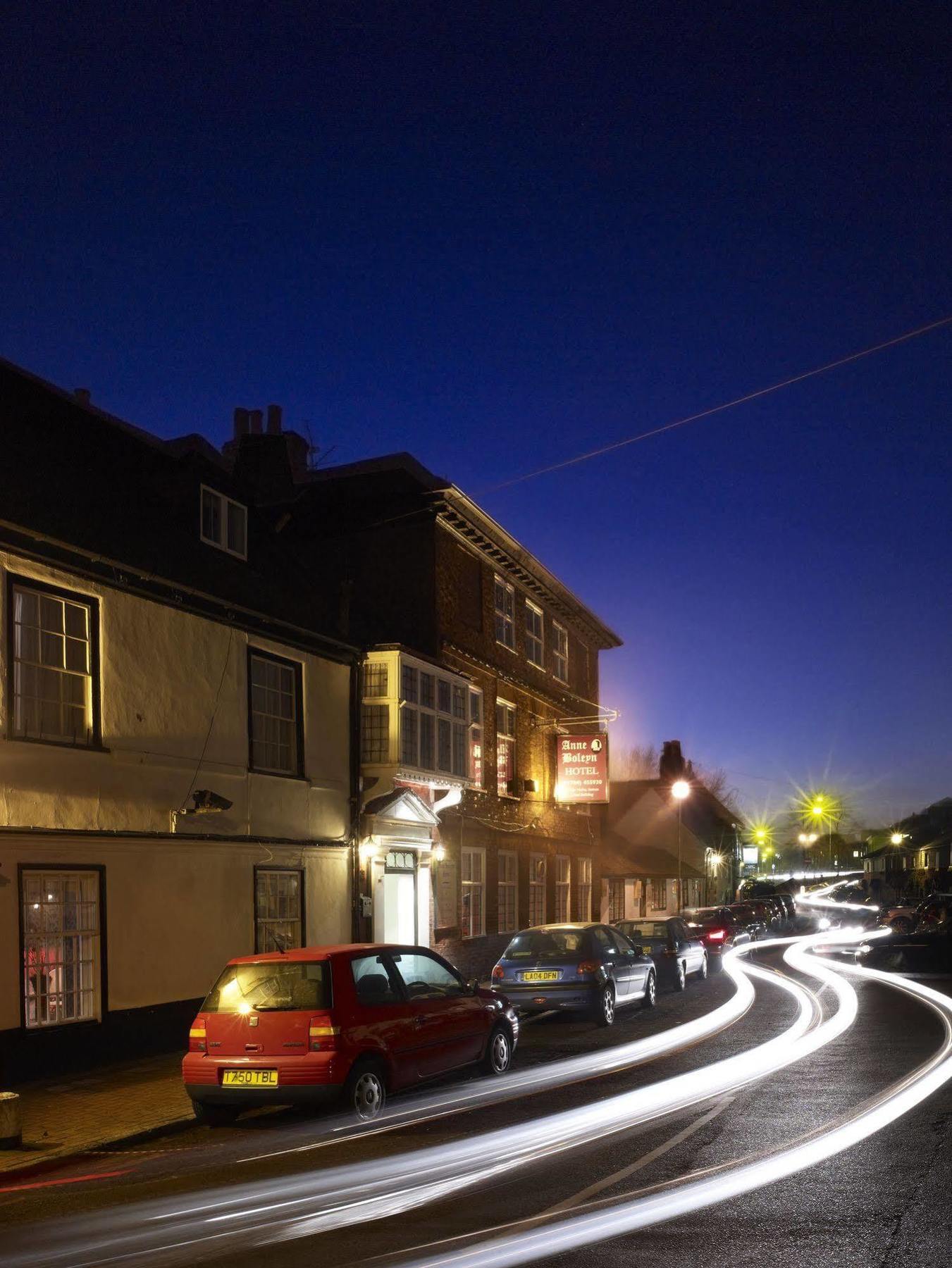 The Boleyn Hotel Staines-upon-Thames