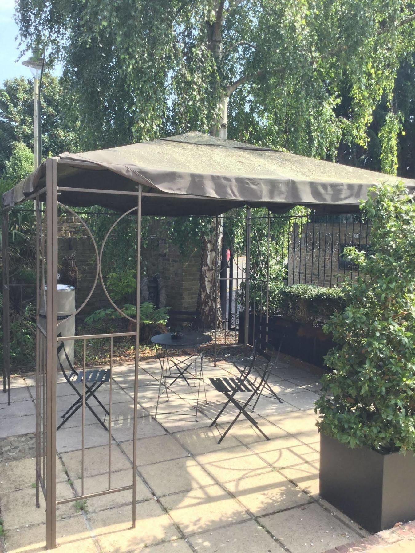 The Boleyn 3* Staines-upon-Thames