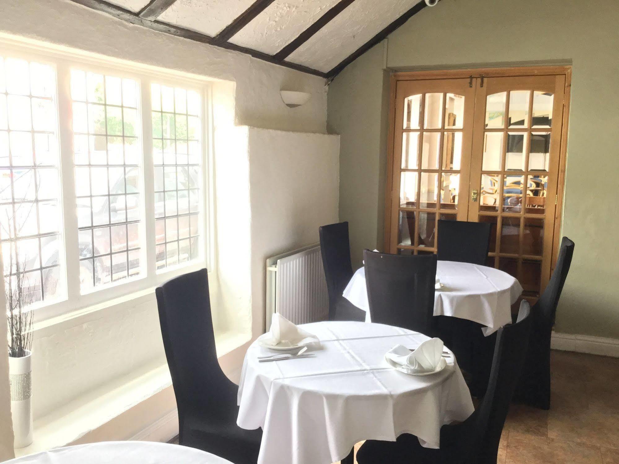 The Boleyn Hotel Staines-upon-Thames