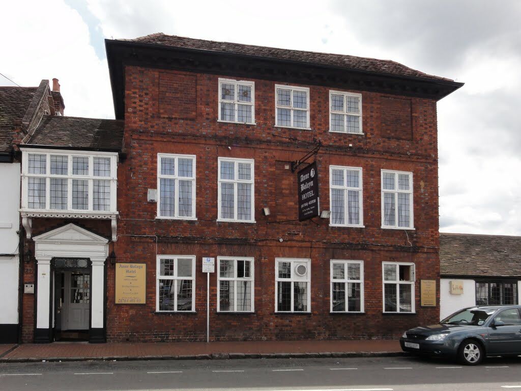 The Boleyn 3* Staines-upon-Thames